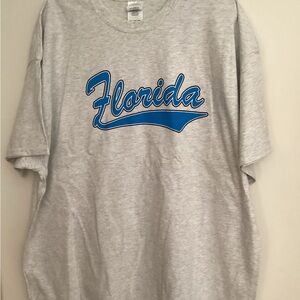 247. Gildan Light Gray Tee with Blue Florida Script NWOT Unisex